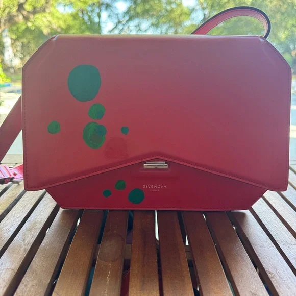 Givenchy Bow Cut Flap Bag Leather Medium Red Shoulder project bag purse - Picture 2 of 16